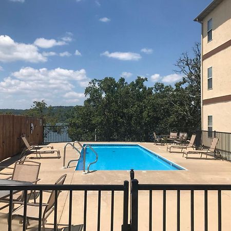 Lakefront And Lake View Indian Point Condo With Boat Slip Брэнсон Экстерьер фото
